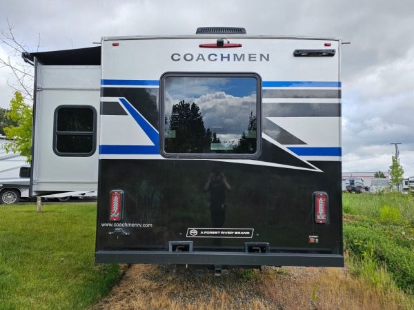 2025 Coachmen Entourage 330DS - Image 4