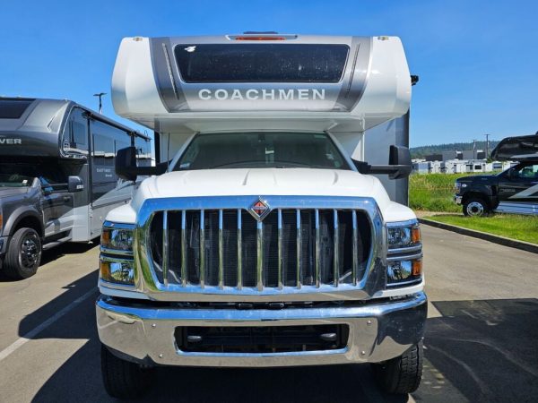 2025 Coachmen Entourage 340BH - Image 3
