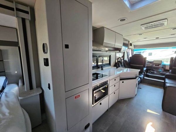 2025 Coachmen Euro 25EU - Image 18