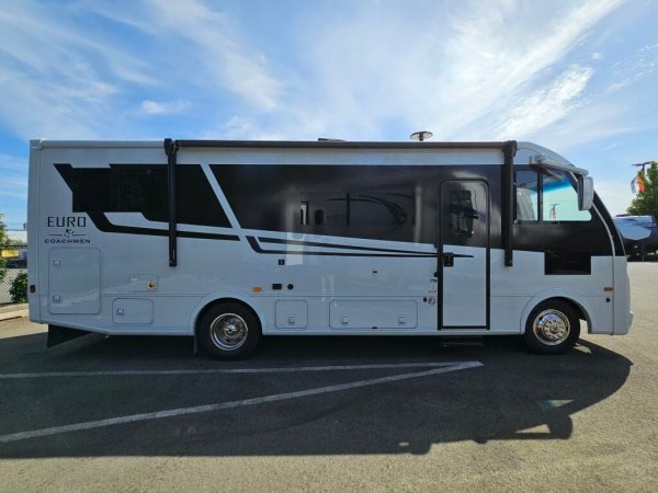 2025 Coachmen Euro 25LE - Image 2