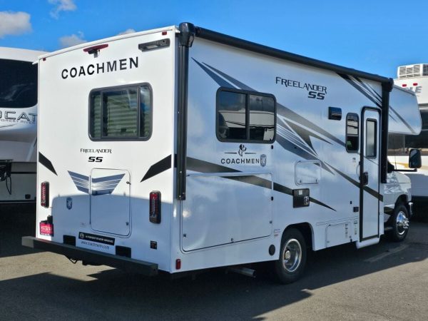2025 Coachmen Freelander 21QSS - Image 2