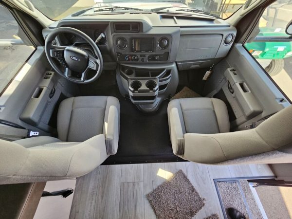 2025 Coachmen Freelander 21QSS - Image 13