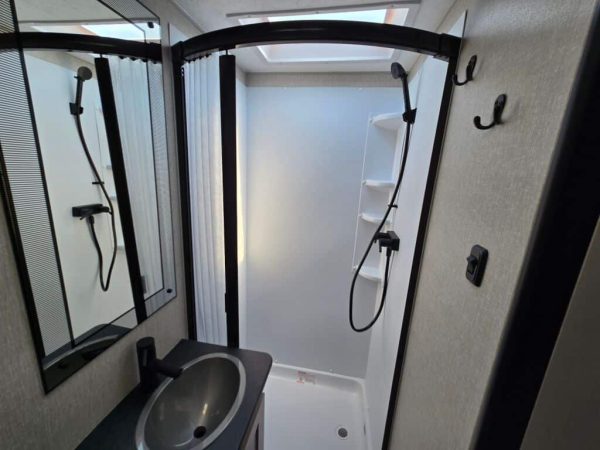 2025 Coachmen Freelander 21RS - Image 16