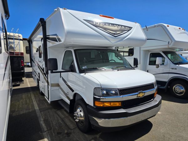 2025 Coachmen Freelander 21RS - Image 18