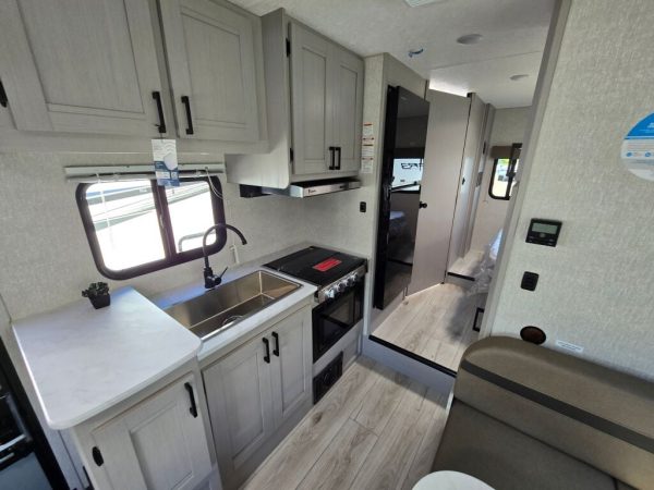 2025 Coachmen Freelander 21RS - Image 10