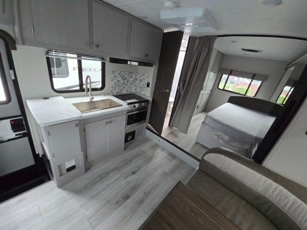 2025 Coachmen Freelander 23FS - Image 12