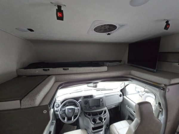 2025 Coachmen Freelander 23FS - Image 9