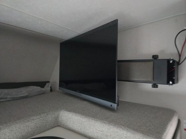 2025 Coachmen Freelander 23FS - Image 10