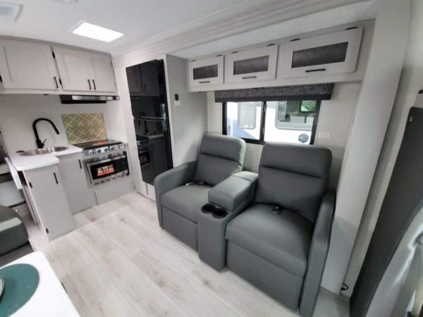 2025 Coachmen Freelander 26DS - Image 11
