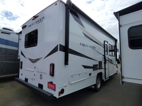 2025 Coachmen Freelander 26DS - Image 4