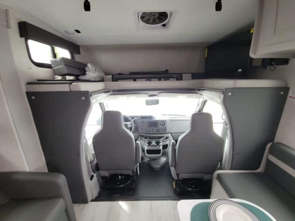 2025 Coachmen Freelander 26DS - Image 9