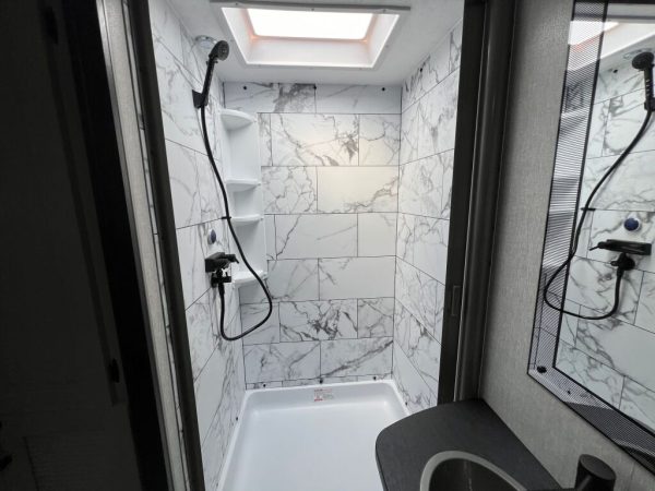 2025 Coachmen Freelander 26MB - Image 16