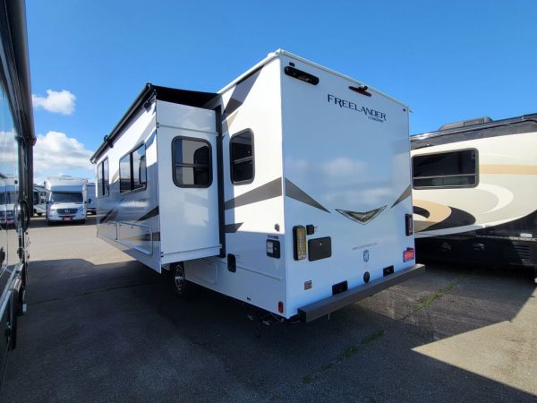 2025 Coachmen Freelander 26MB - Image 3