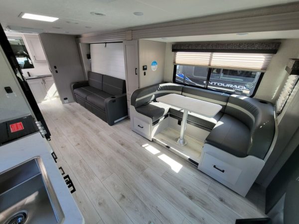 2025 Coachmen Freelander 26MB - Image 7