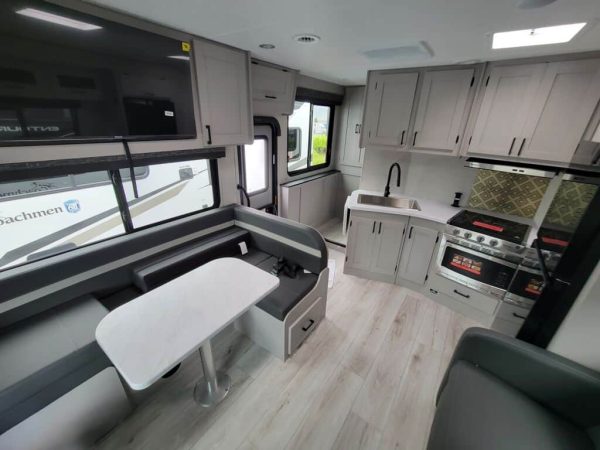 2025 Coachmen Freelander 29KB - Image 8