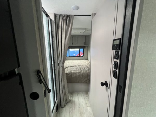 2025 Coachmen Freelander 31MB - Image 16