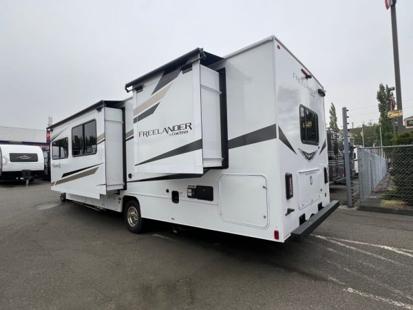 2025 Coachmen Freelander 31MB - Image 3