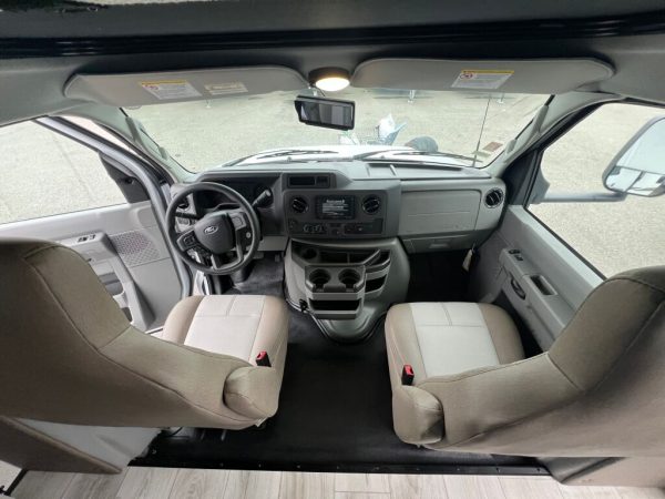2025 Coachmen Freelander 31MB - Image 7
