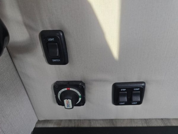 2025 Coachmen Mirada 29FW - Image 30