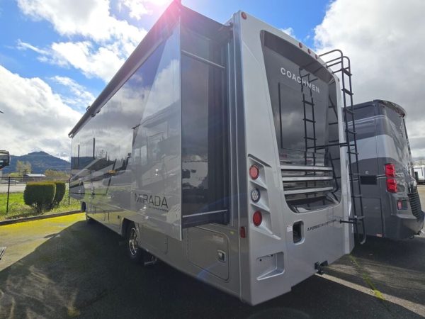 2025 Coachmen Mirada 29FW - Image 5