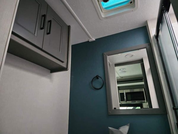 2025 Coachmen Mirada 29FW - Image 19