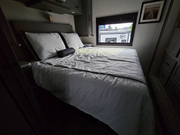 2025 Coachmen Mirada 29FW - Image 25