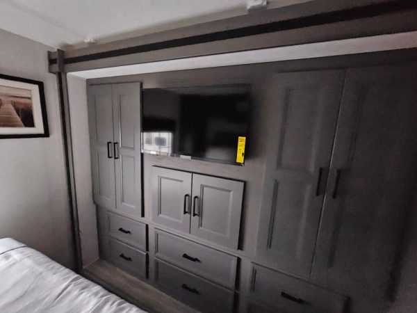 2025 Coachmen Mirada 29FW - Image 26