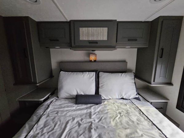 2025 Coachmen Mirada 29FW - Image 27