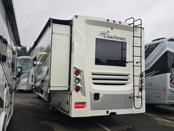 2025 Coachmen Mirada 29FW - Image 4