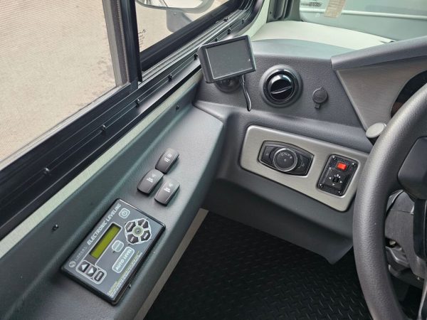 2025 Coachmen Mirada 29FW - Image 31