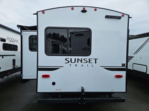 2025 CrossRoads Sunset Trail Super Lite SS285CK - Image 5