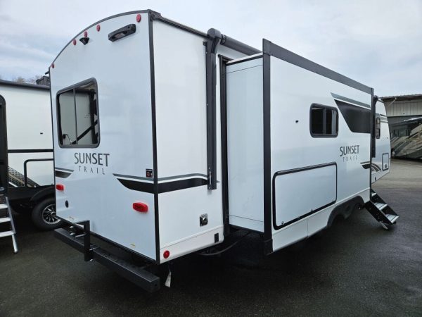 2025 CrossRoads Sunset Trail Super Lite SS285CK - Image 6