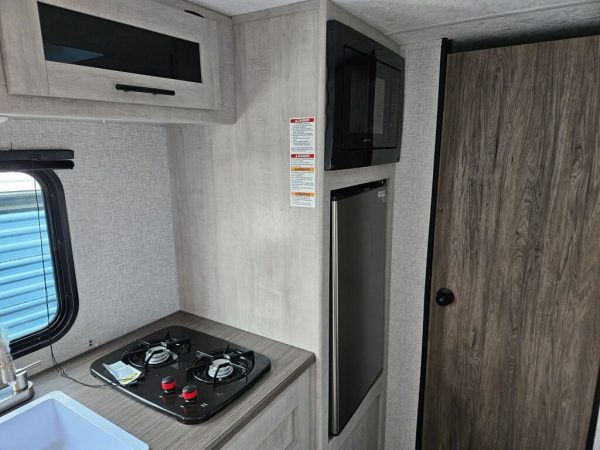 2025 CrossRoads Zinger Lite ZR18BH - Image 13