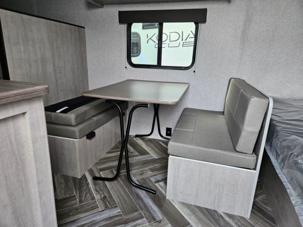 2025 CrossRoads Zinger Lite ZR18BH - Image 9