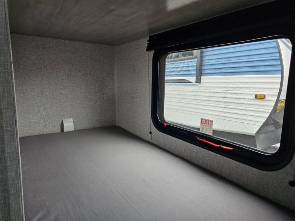2025 CrossRoads Zinger Lite ZR18BH - Image 22