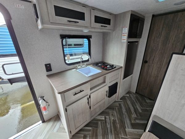 2025 CrossRoads Zinger Lite ZR18BH - Image 9