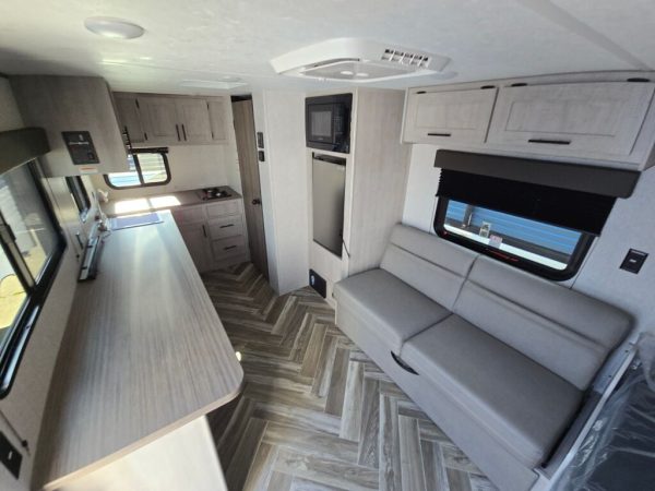 2025 CrossRoads Zinger Lite ZR18RK - Image 8