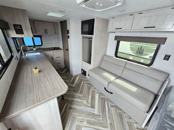 2025 CrossRoads Zinger Lite ZR18RK - Image 8