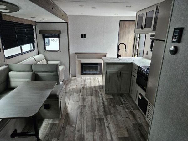 2025 CrossRoads Zinger ZR320FB - Image 16