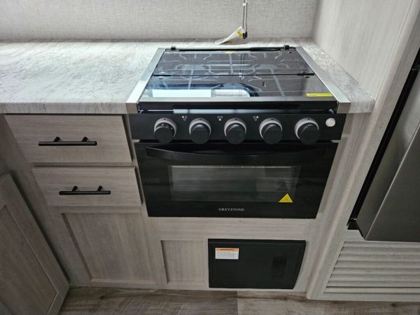 2025 CrossRoads Zinger ZR320FB - Image 19