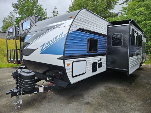 2025 CrossRoads Zinger ZR320FB - Image 3