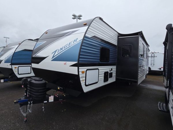 2025 CrossRoads Zinger ZR320FB - Image 3