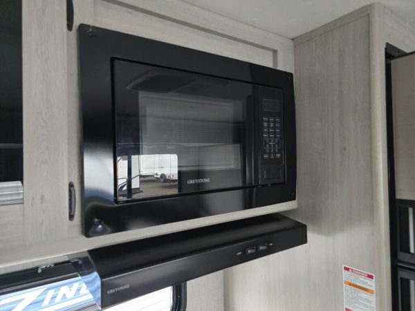 2025 CrossRoads Zinger ZR320FB - Image 21