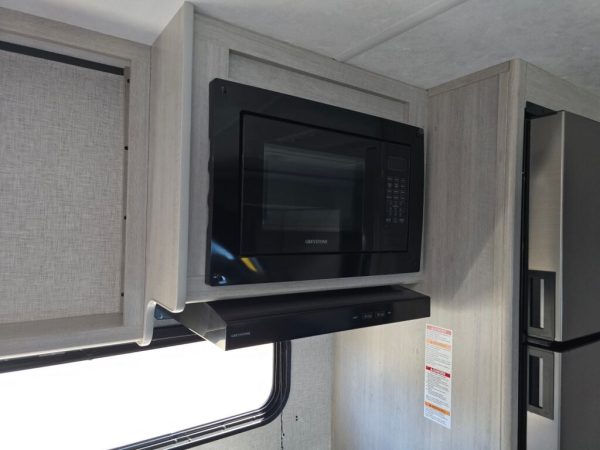 2025 CrossRoads Zinger ZR328SB - Image 18