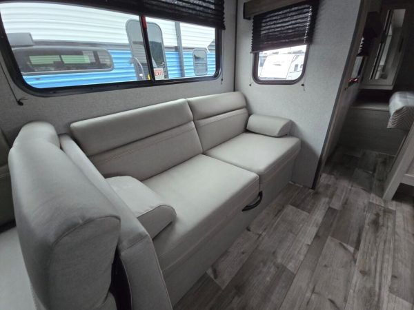 2025 CrossRoads Zinger ZR328SB - Image 14
