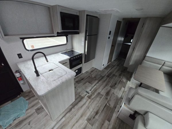 2025 CrossRoads Zinger ZR328SB - Image 10