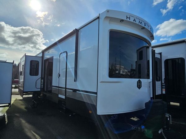 2025 Crossroads Hampton HP380RKS