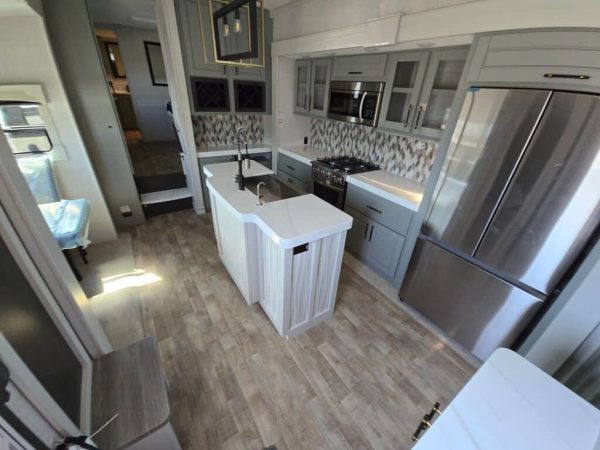 2025 Crossroads Redwood RW4200FL - Image 5