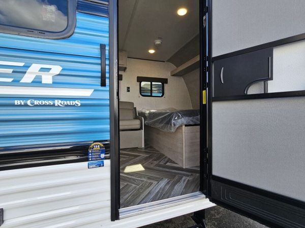 2025 Crossroads Zinger Lite ZR18RK - Image 6