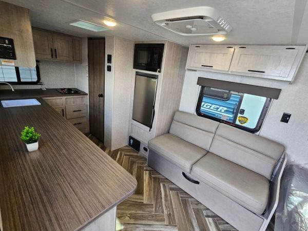 2025 Crossroads Zinger Lite ZR18RK - Image 8